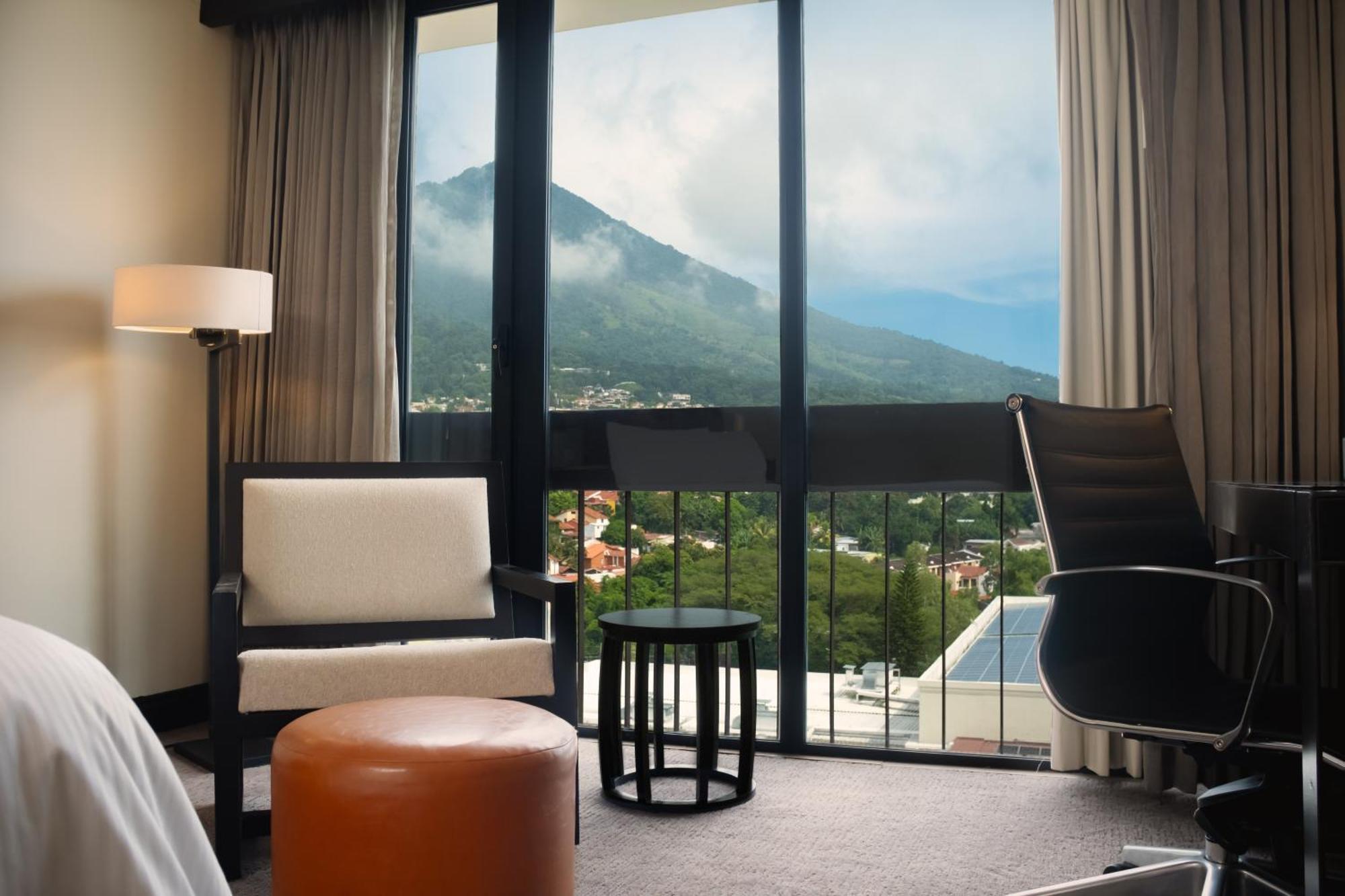 Hilton 5* San Salvador