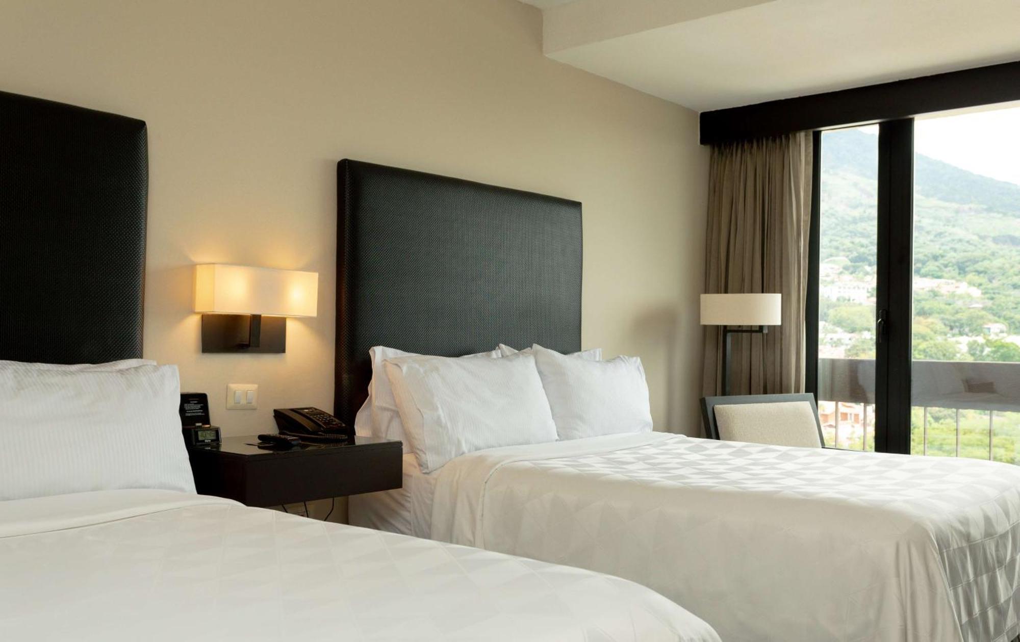 Hilton 5* San Salvador